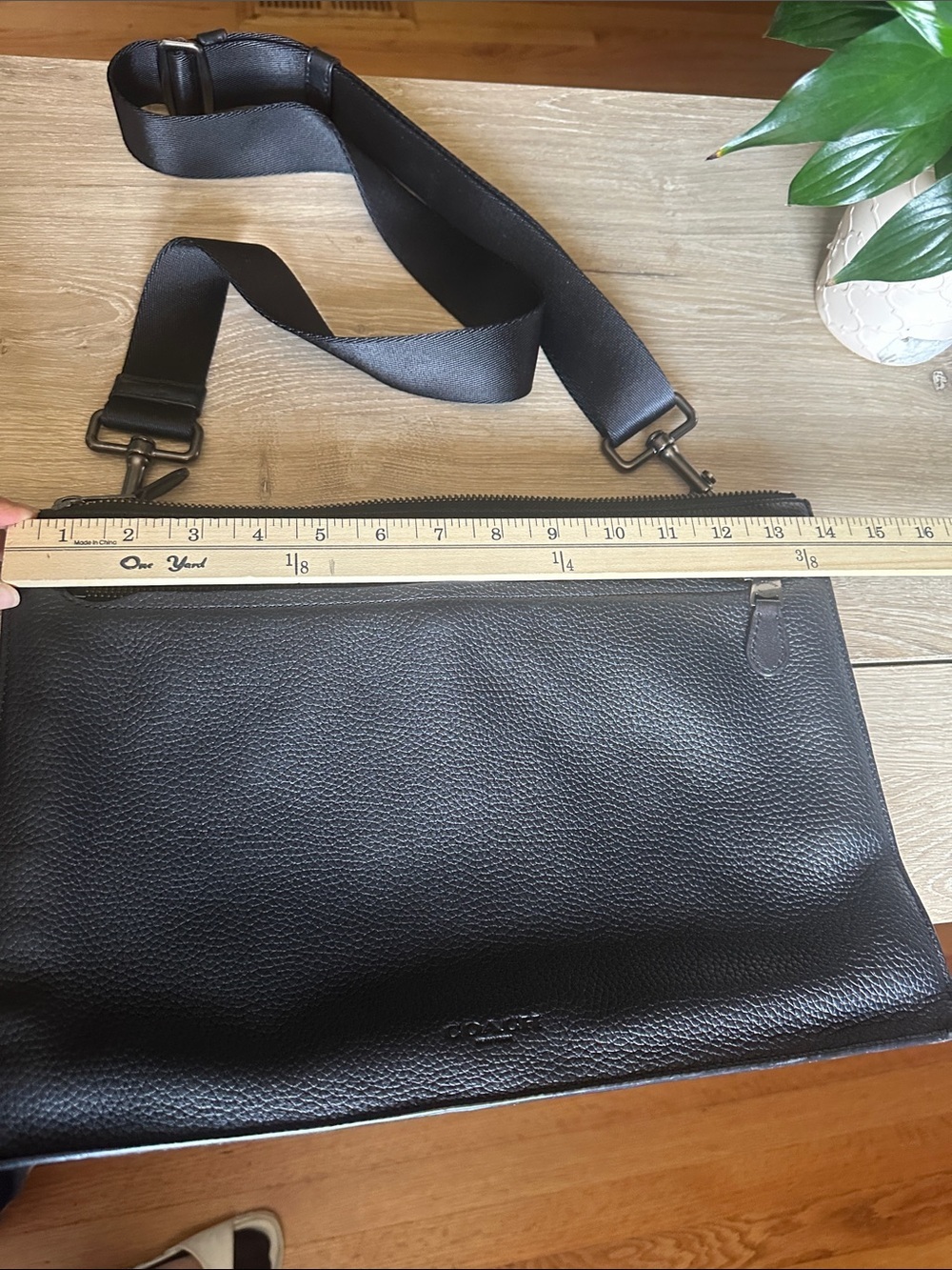Coach Black Pebbled Leather Messenger Crossbody - Picture 7 of 10